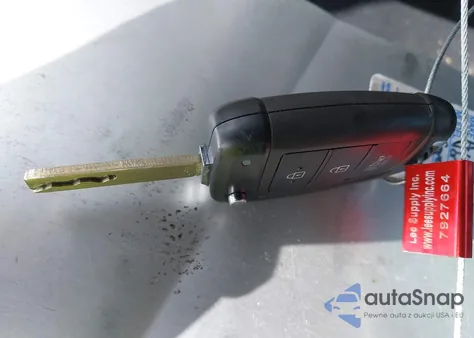 2023 Hyundai Venue Sel z USA, uszkodzony, nr VIN KMHRC8A3XPU229581